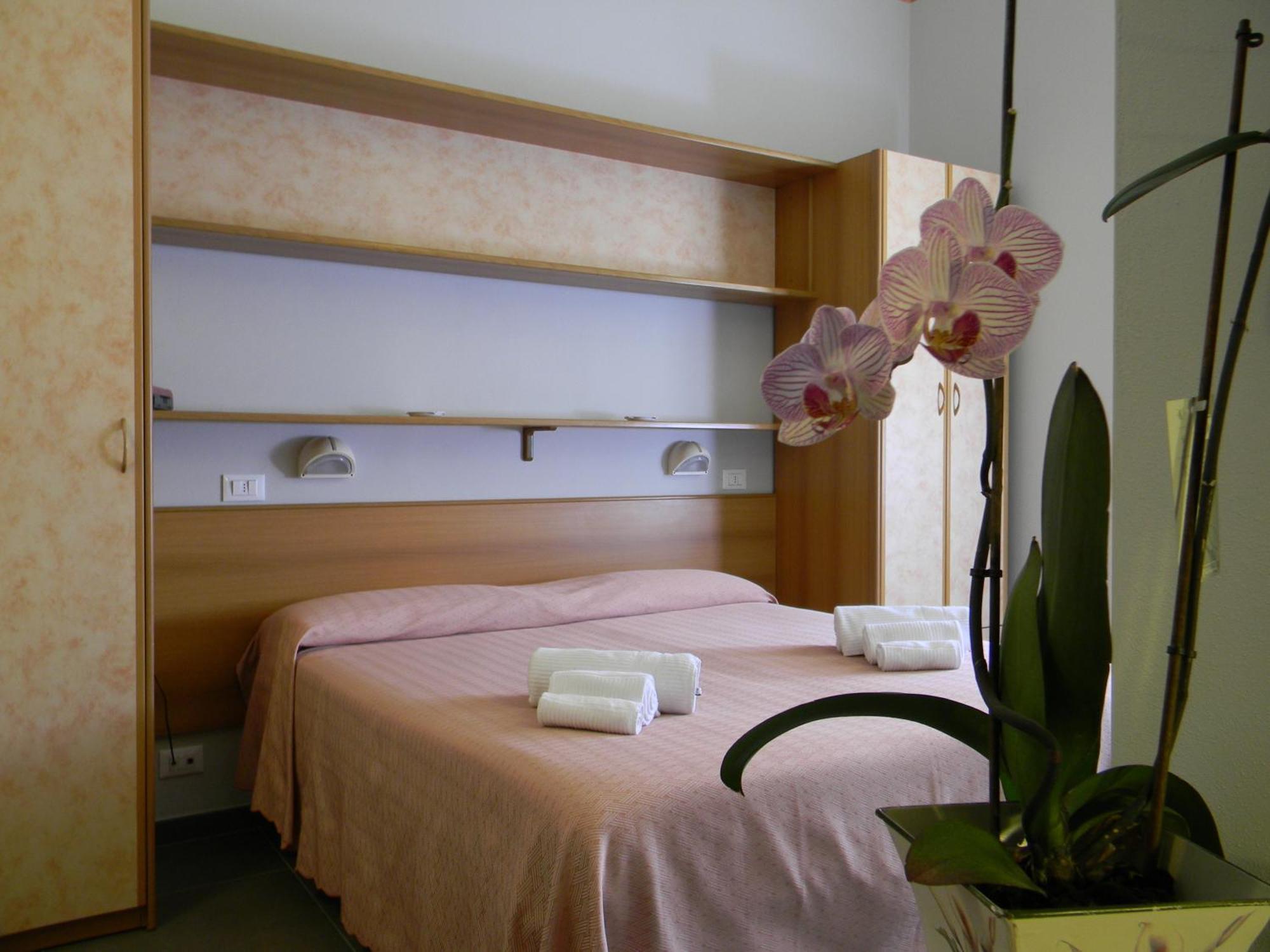 Hotel Parma Mare Марина-ди-Масса Номер фото