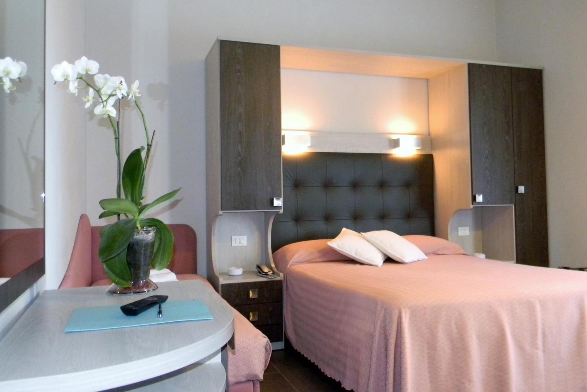 Hotel Parma Mare Марина-ди-Масса Экстерьер фото