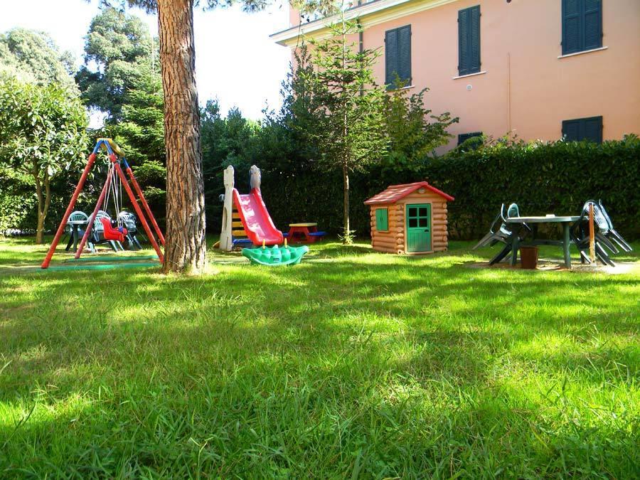 Hotel Parma Mare Марина-ди-Масса Экстерьер фото