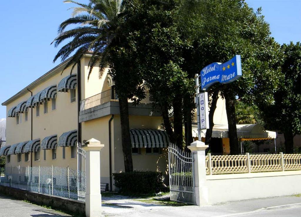 Hotel Parma Mare Марина-ди-Масса Экстерьер фото